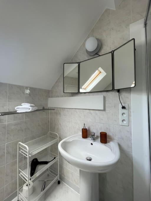 Gite Omaha 3 Etoiles - La Ferme Delaunay Saint-Come-du-Mont Bagian luar foto