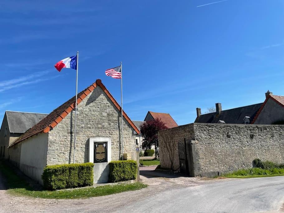 Gite Omaha 3 Etoiles - La Ferme Delaunay Saint-Come-du-Mont Bagian luar foto
